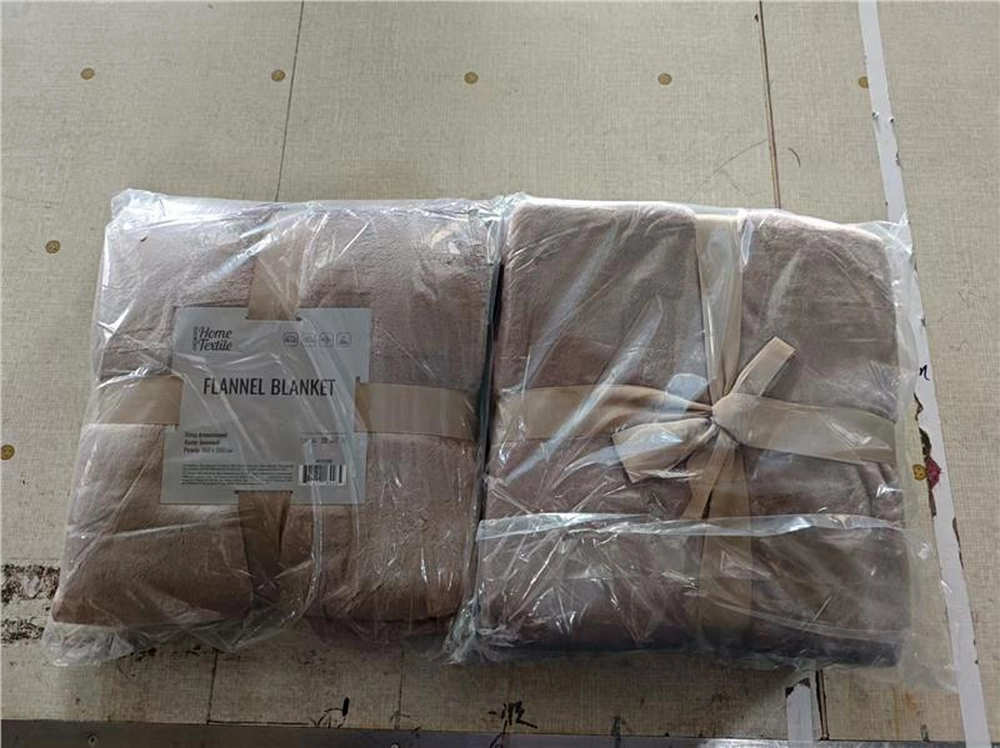 Плед Ardesto Flannel 160х200см, 100% поліестер, бежевий ART0230SB Плед Ardesto Flannel 160х200см, 100% поліестер, бежевий ART0230SB